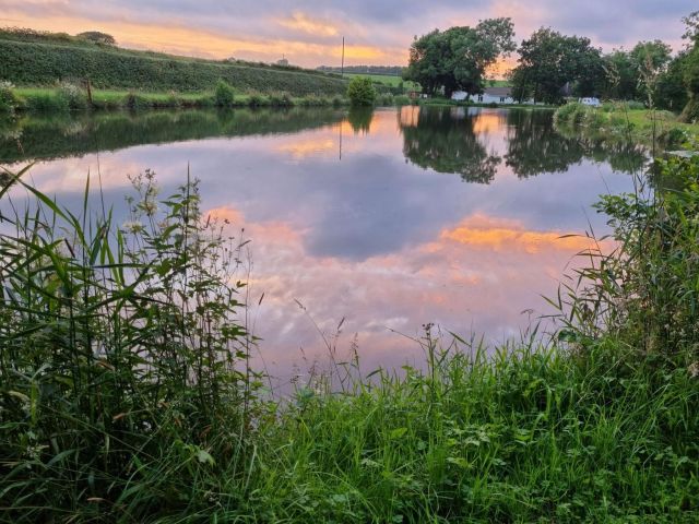 lake_top_view_2_20210712_212243 lake_top_view_2_20210712_212243
